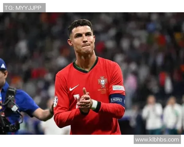 绿茵巨星闪耀时刻盘点最强足球球星荣耀与风采