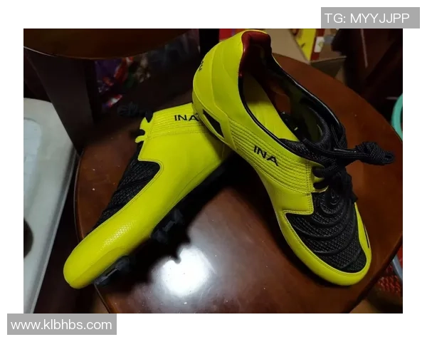 T90足球鞋穿搭：哪些球星曾选择这款经典鞋款助力赛场表现